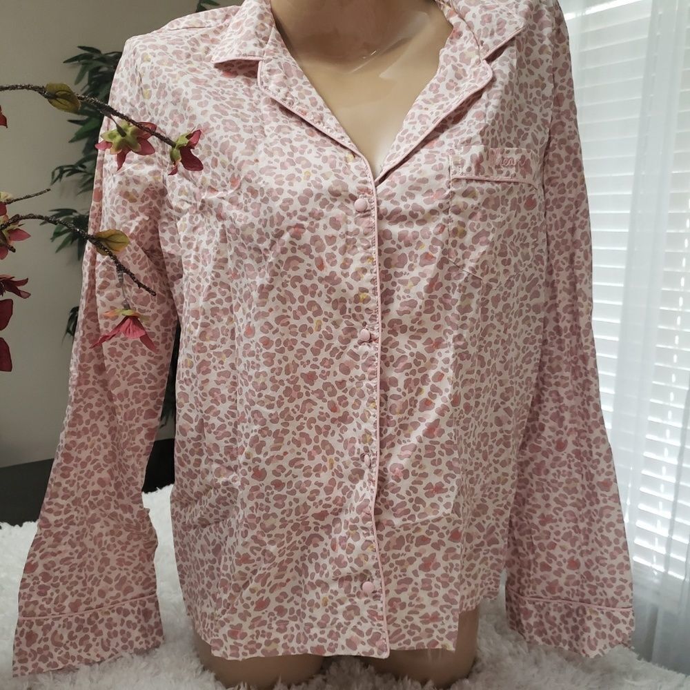 Victoria's Secret Lightweight Sleep Pajama Top NWT